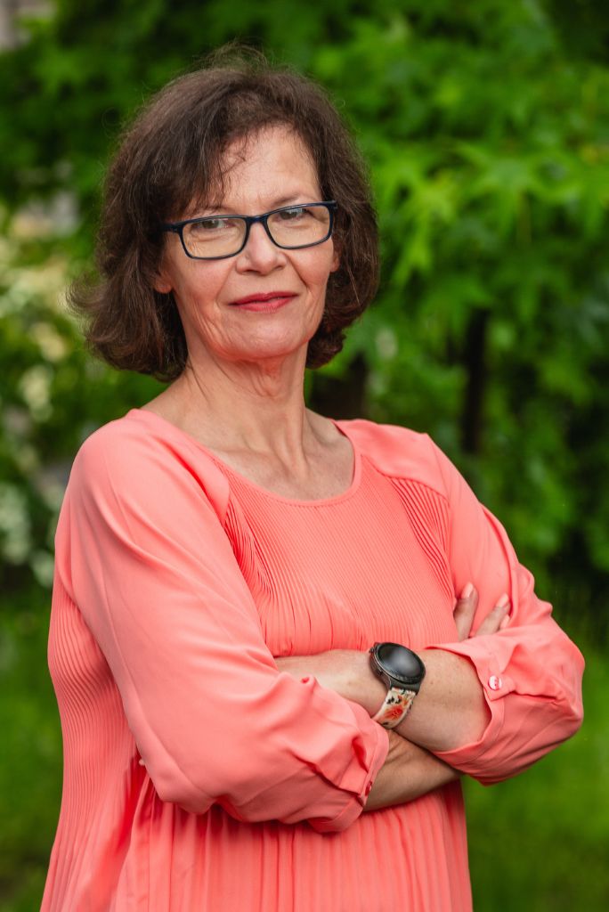 Dr. Špela Velikonja Bolta