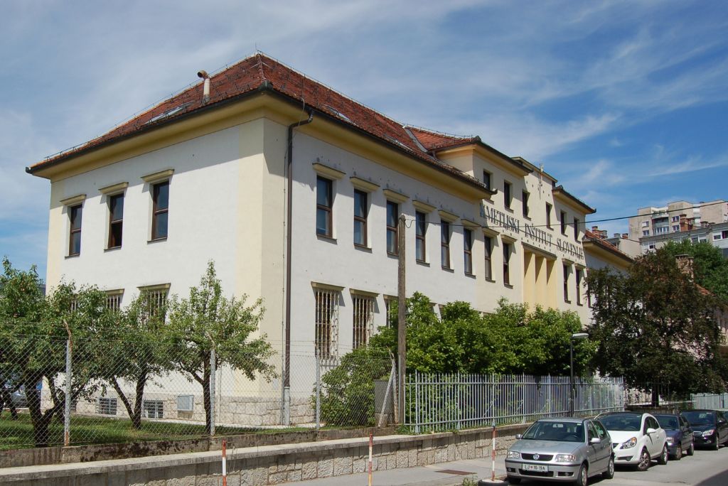 Stavba Kmetijskega inštituta Slovenije